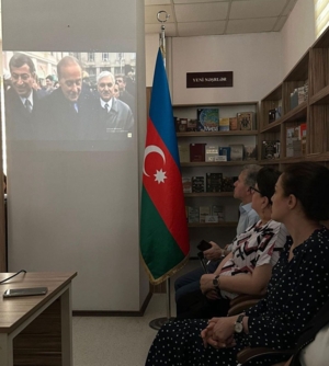 Respublika Elmi-Texniki Kitabxanasında “Heydər Əliyev İli” çərçivəsində silsilə tədbirlər keçirilmişdir