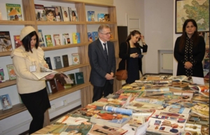 Azərbaycan Respublikası Əqli Mülkiyyət Agentliyinin tabeliyində olan Respublika Elmi-Texniki Kitabxanasında (RETK) “8 mart Beynəlxalq Qadınlar Günü”nə həsr edilən “Qadın dünyası” adlı sərgisi keçirilir.