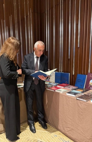 Əqli Mülkiyyət Agentliyi və Qərbi Azərbaycan İcmasının birgə təşkilatçılığı ilə keçirilən konfransda Respublika Elmi-texniki Kitabxanasının təşkil etdiyi kitab sərgisi keçirilmişdir