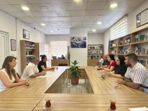 Respublika Elmi-Texniki Kitabxanasında Neft Mühəndisləri Cəmiyyətinin nümayəndələri ilə görüş keçirilib